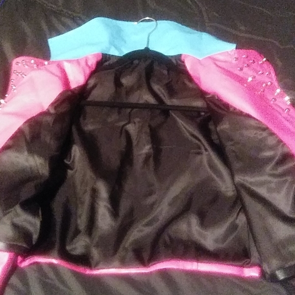 SOLD SHORT Collection Jacket - Picture 5 of 6